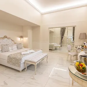 https://the-moon-boutique-hotel-e-spa.it-tuscanyhotel.com